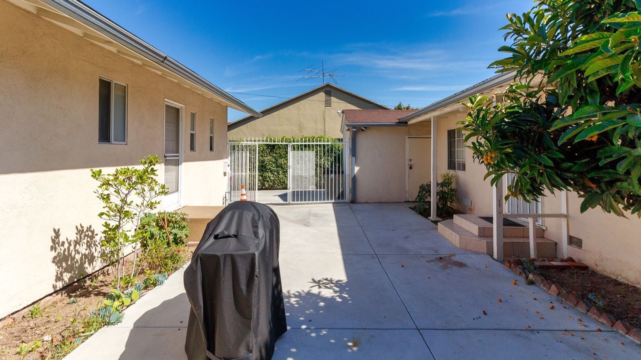 Photo of Patio Balcony in Rampart Village