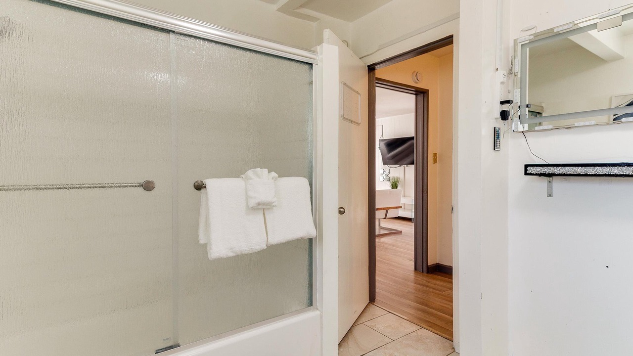 Photo of Bathroom in Rampart Village