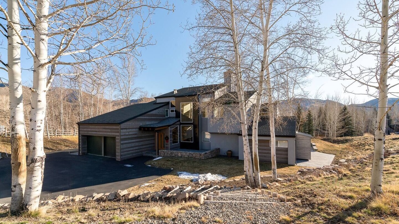 Photo of Outdoor in Elkhorn Village