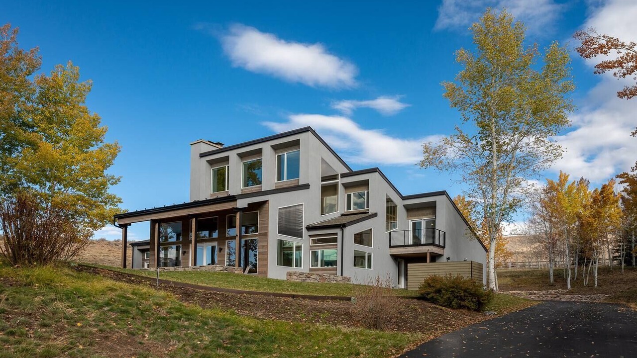 Photo of Outdoor in Elkhorn Village