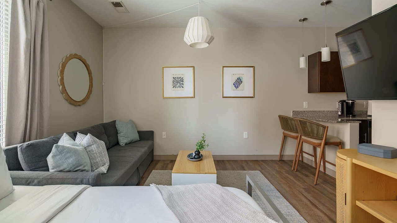 Photo of Bedroom in Uptown District