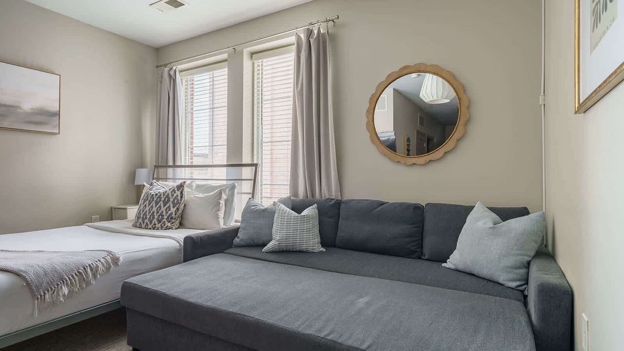 Photo of Bedroom in Uptown District