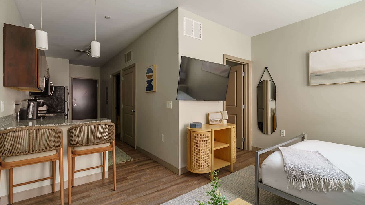 Photo of Bedroom in Uptown District