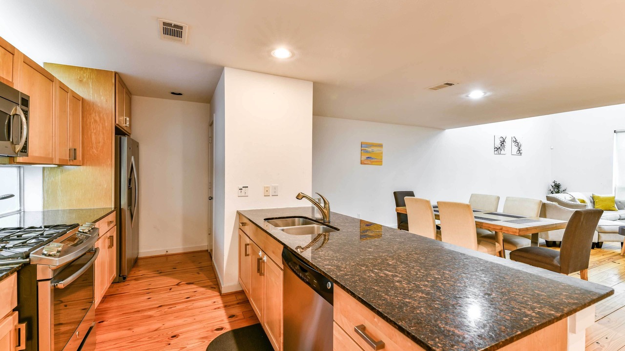 Photo of Kitchen in Astrodome