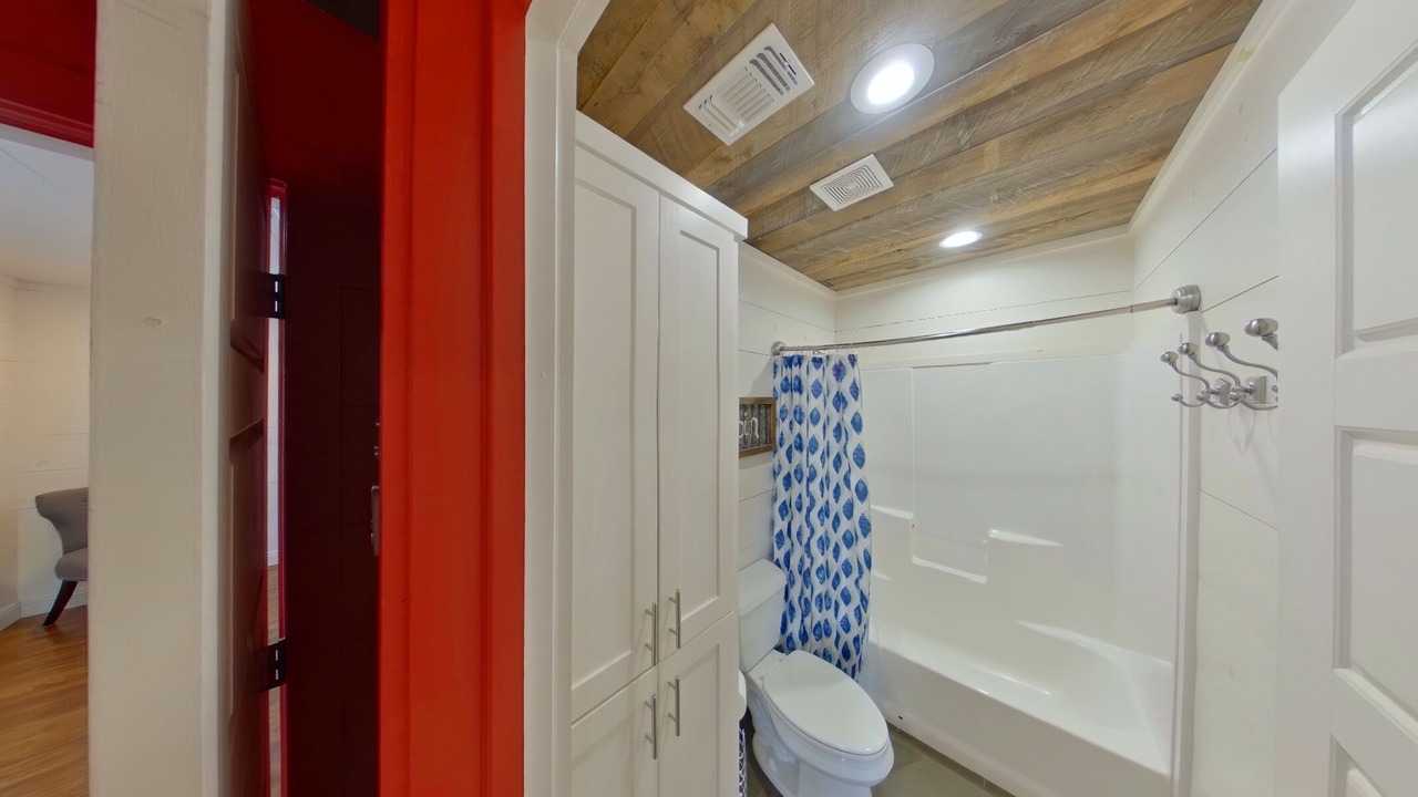 Photo of Bathroom in Glenwood