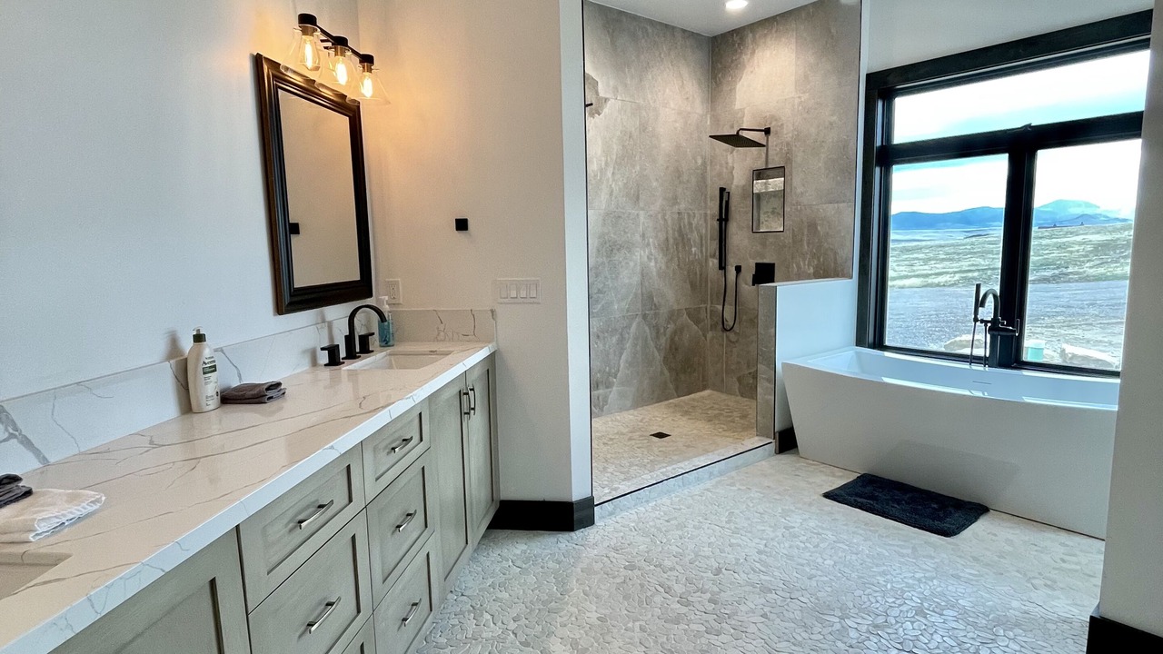 Photo of Bathroom in Belt