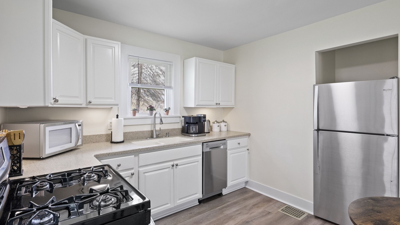 Photo of Kitchen in Warrendale