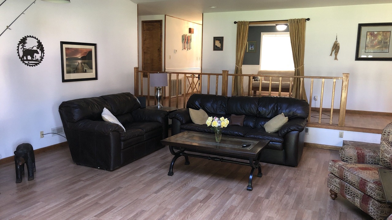 Photo of Livingroom in Mid America