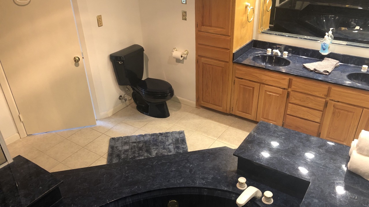 Photo of Bathroom in Mid America