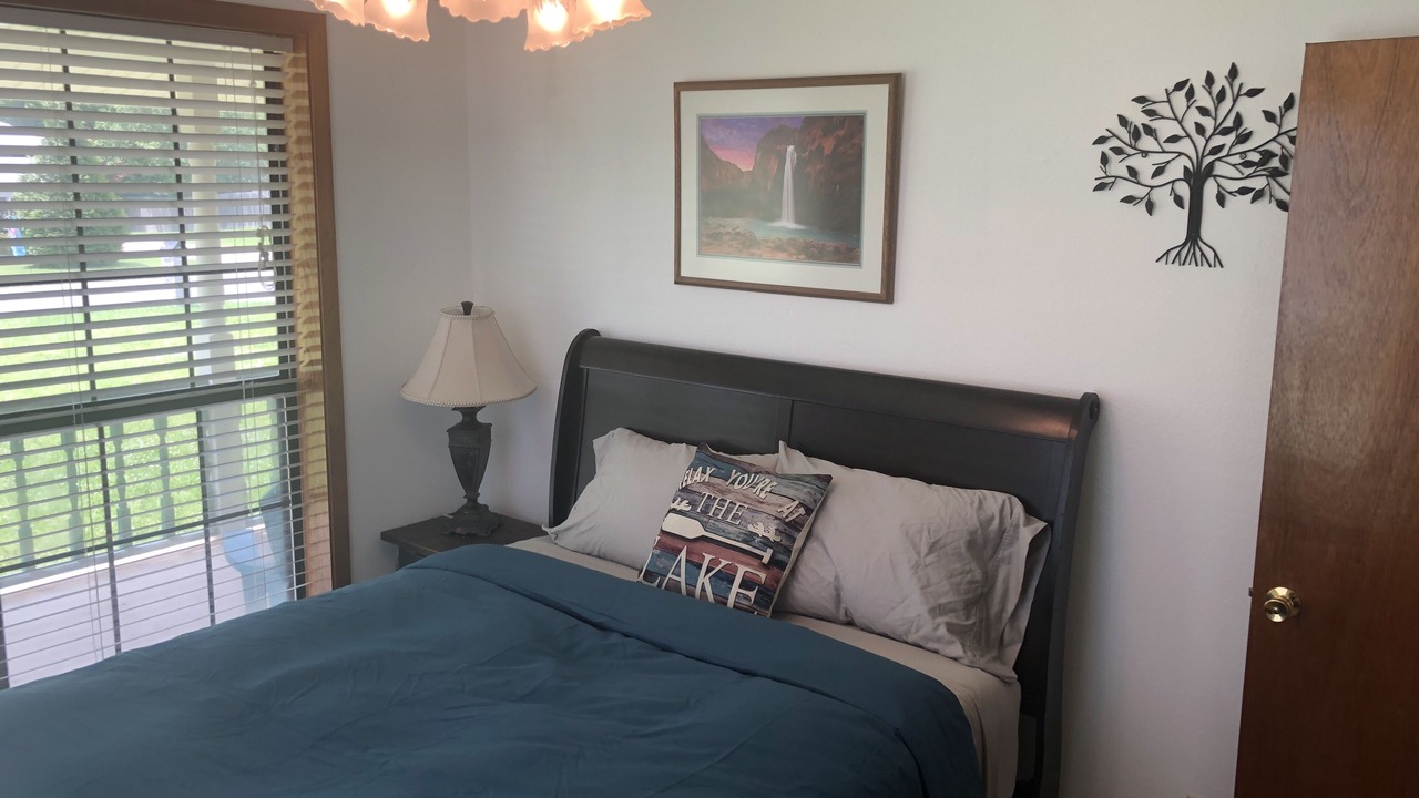 Photo of Bedroom in Mid America