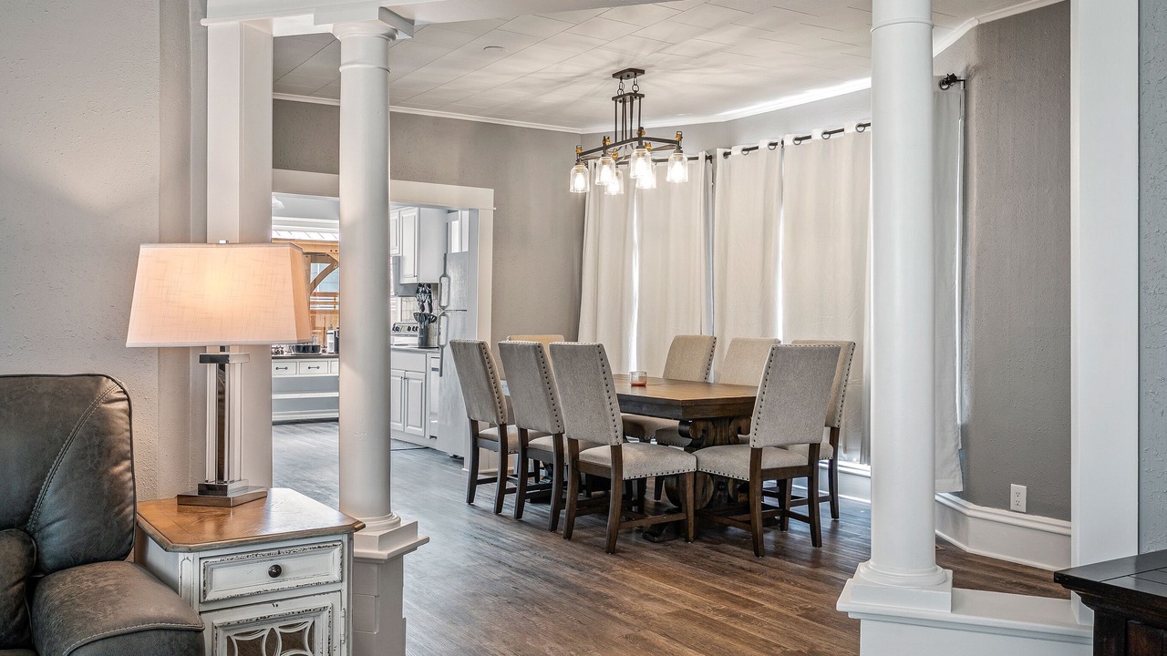 Photo of Bedroom in Garden District
