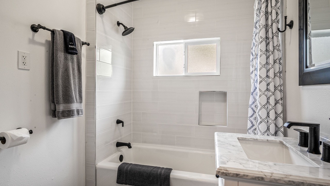 Photo of Bathroom in Garden District