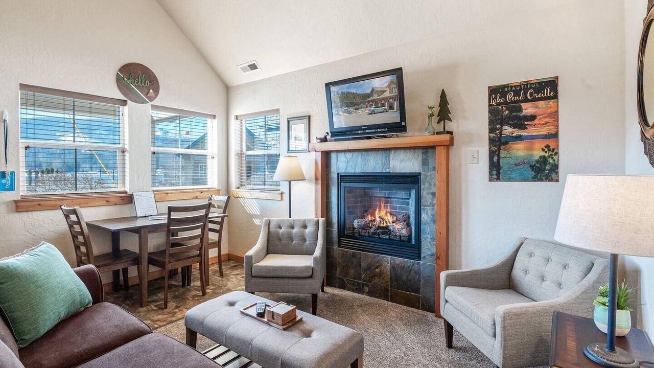 Photo of Livingroom in Dover Bay