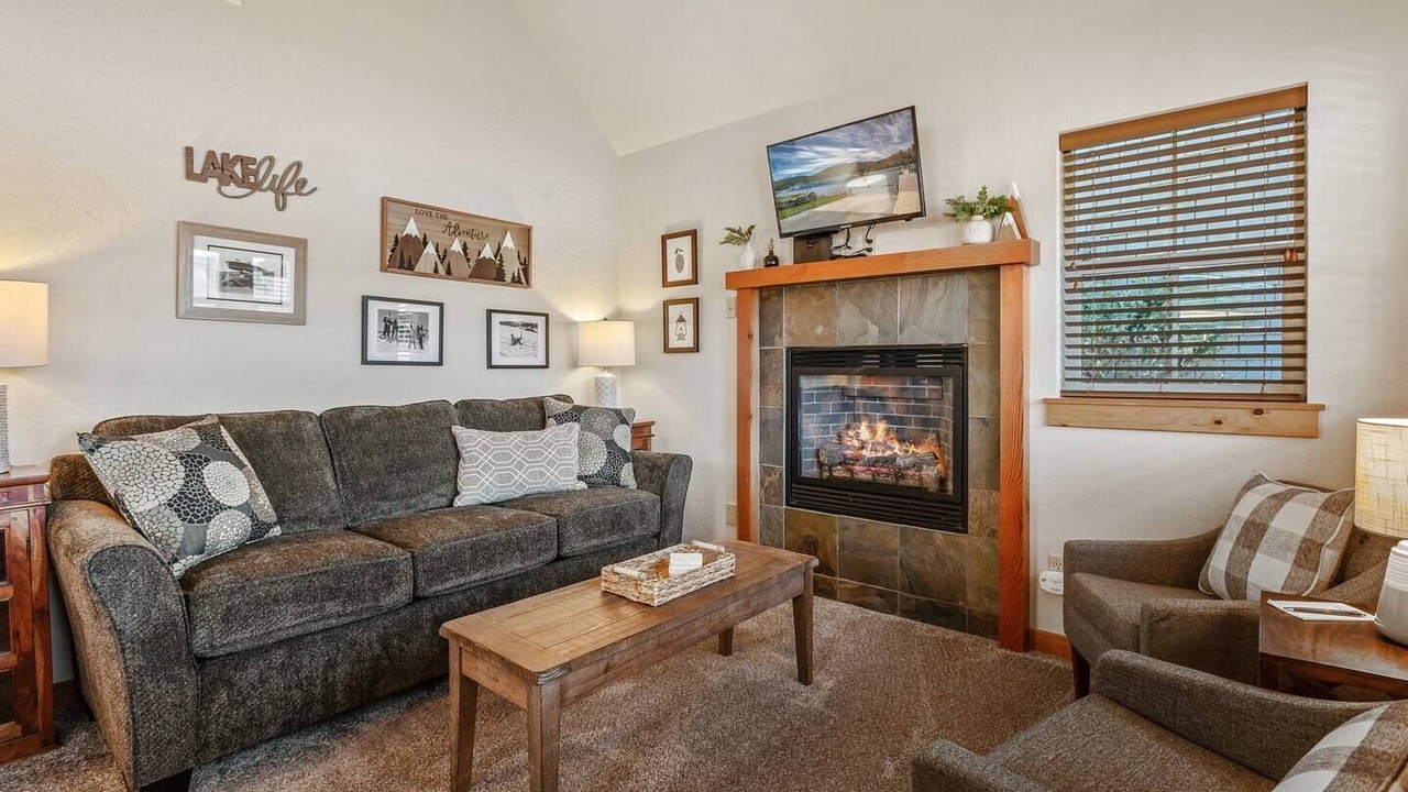 Photo of Livingroom in Dover Bay