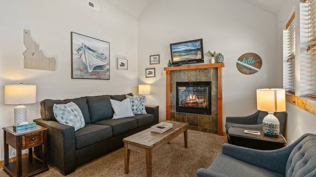 Photo of Livingroom in Dover Bay