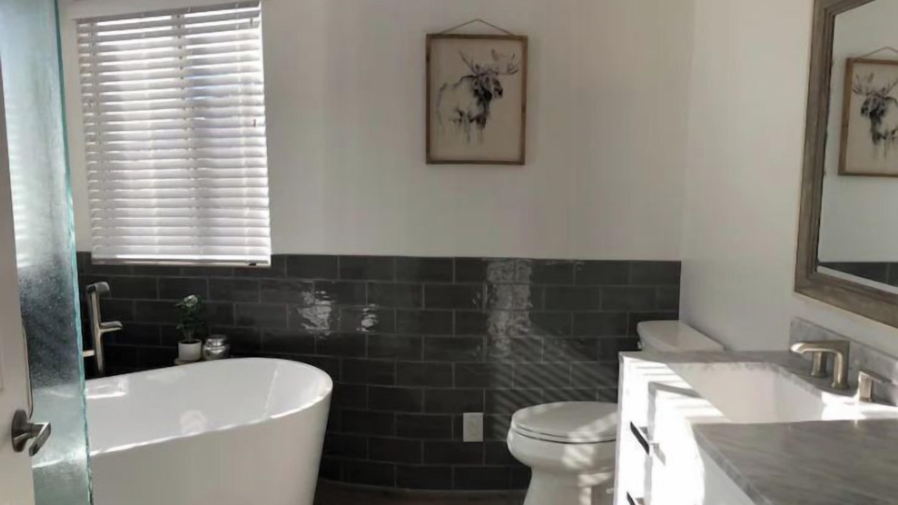 Photo of Bathroom in Cottonwood Heights