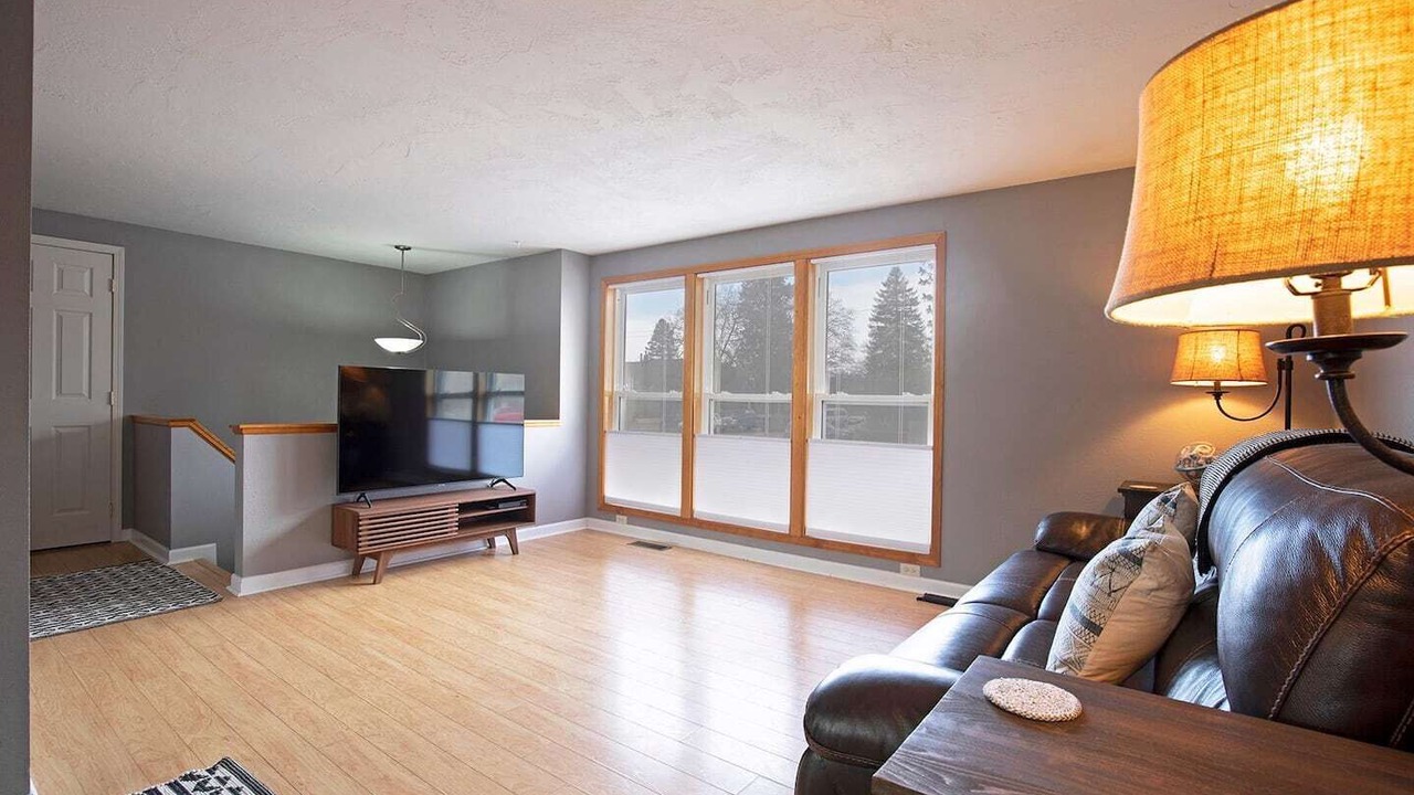 Photo of Livingroom in Westside