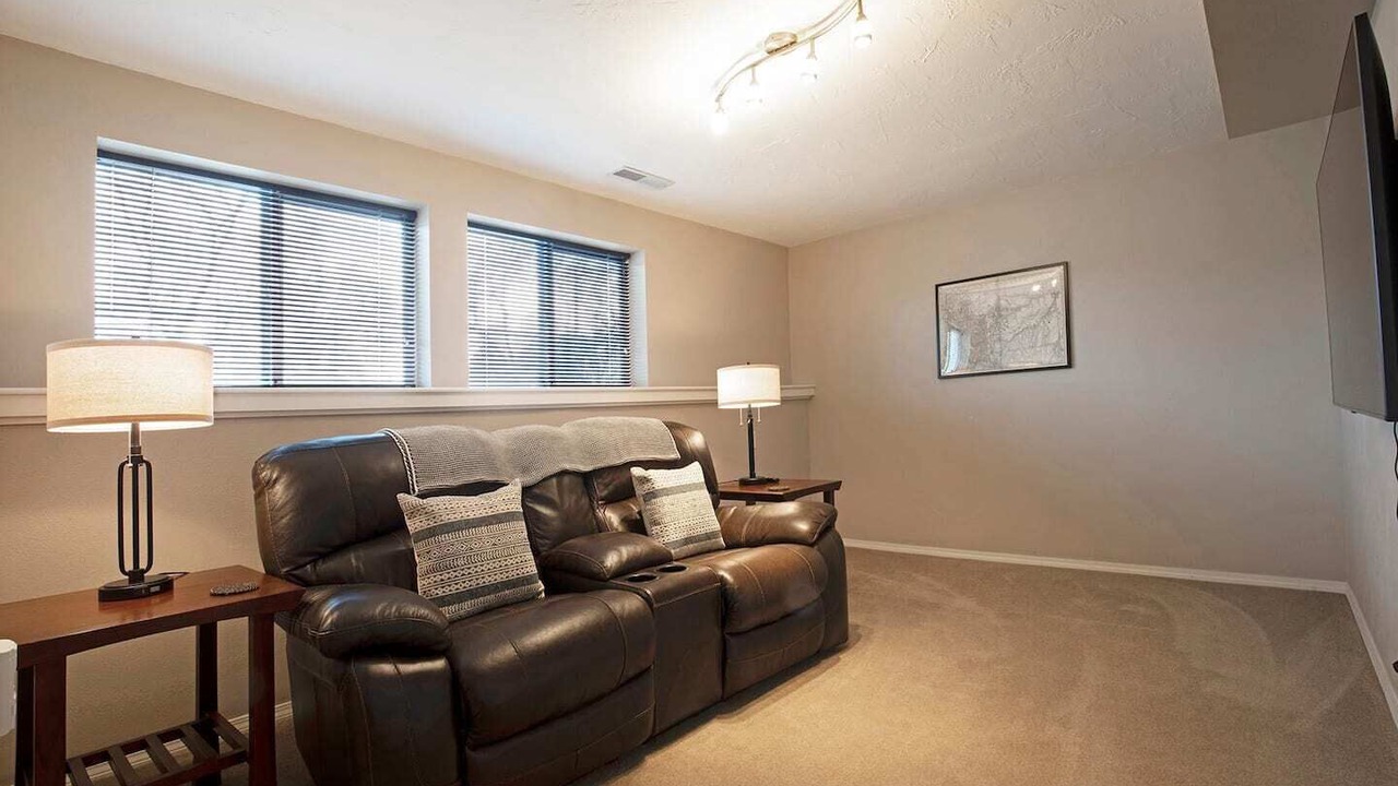 Photo of Livingroom in Westside