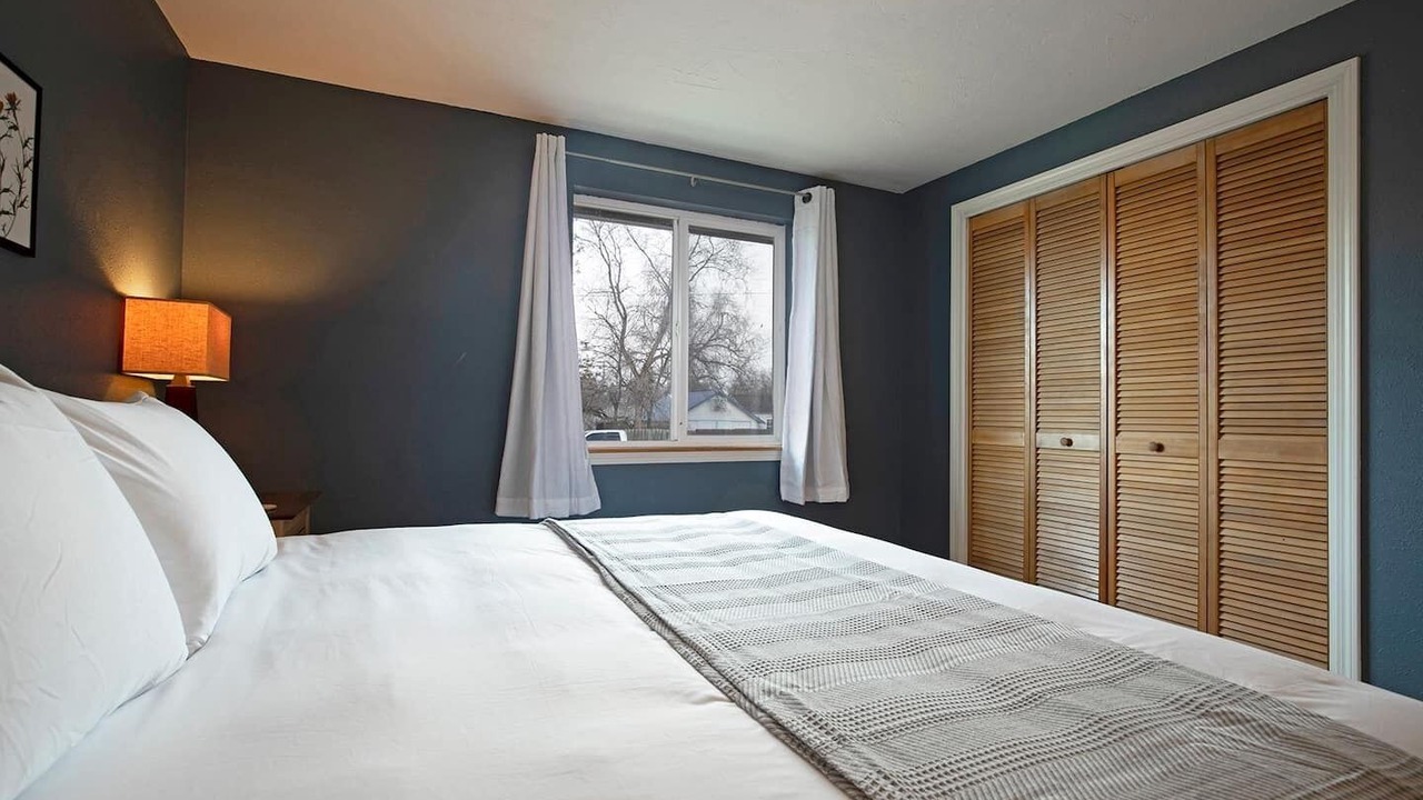 Photo of Bedroom in Westside