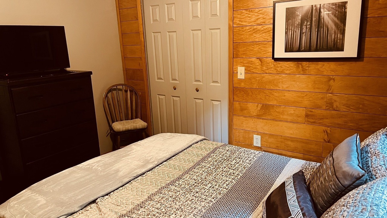 Photo of Bedroom in South Bloomingville
