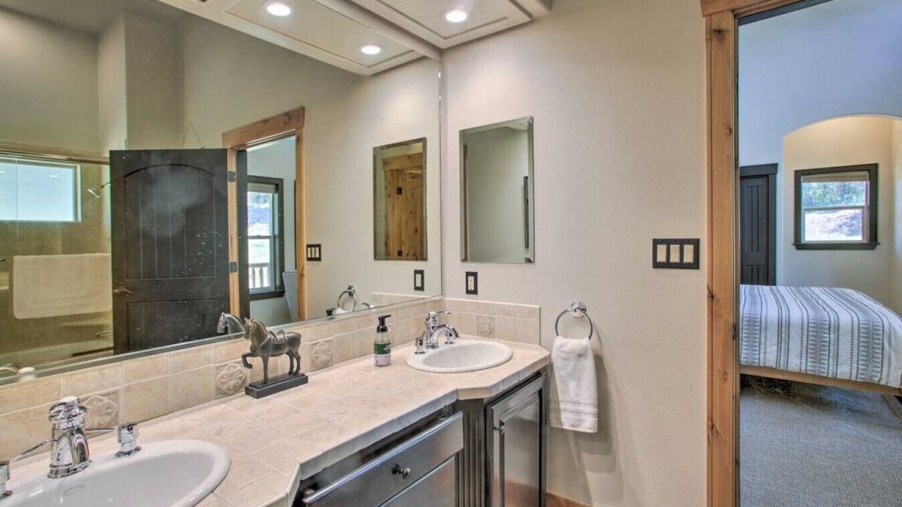 Photo of Bathroom in Bonner County