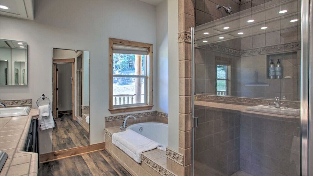 Photo of Bathroom in Bonner County