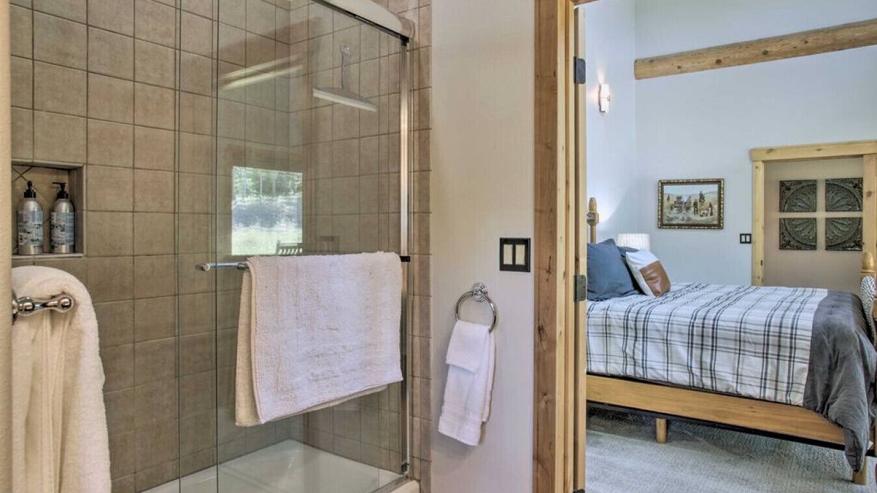 Photo of Bathroom in Bonner County