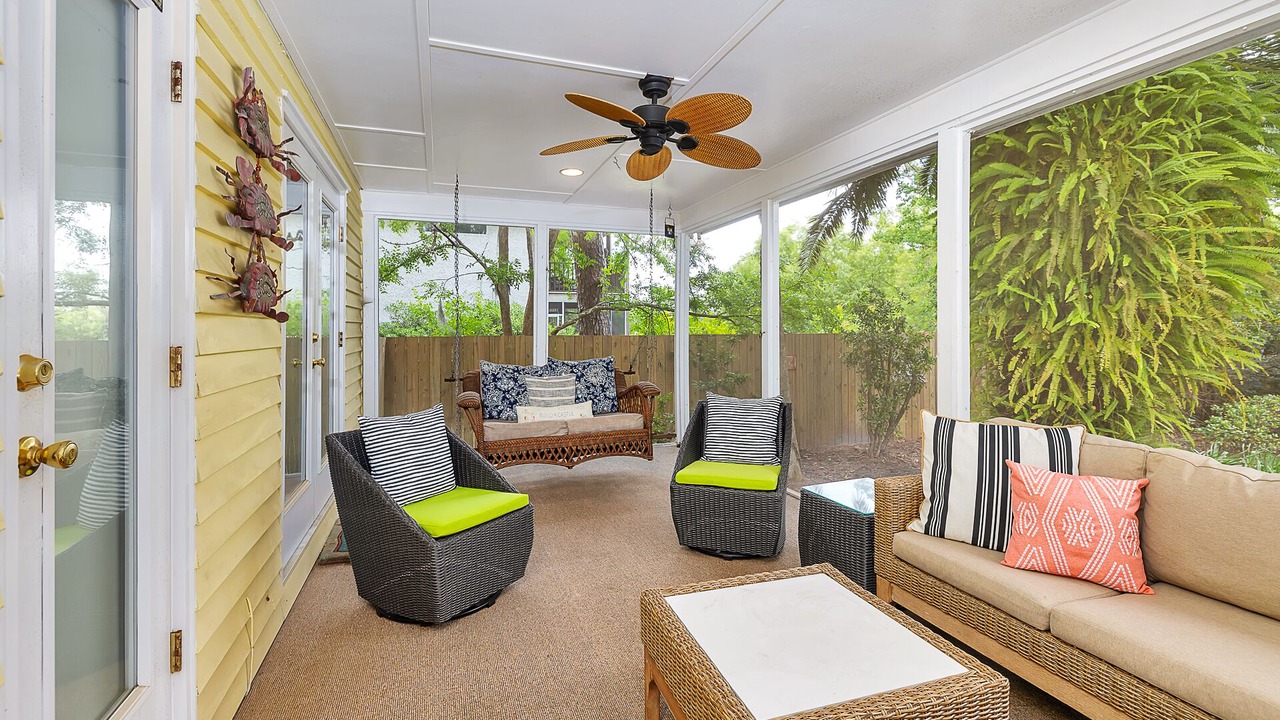 Photo of Livingroom in Saint Simons Heights