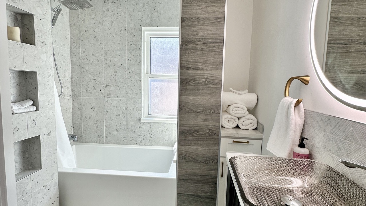 Photo of Bathroom in Washington Ave./ Memorial Park
