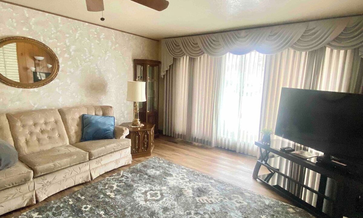 Photo of Livingroom in Pocatello