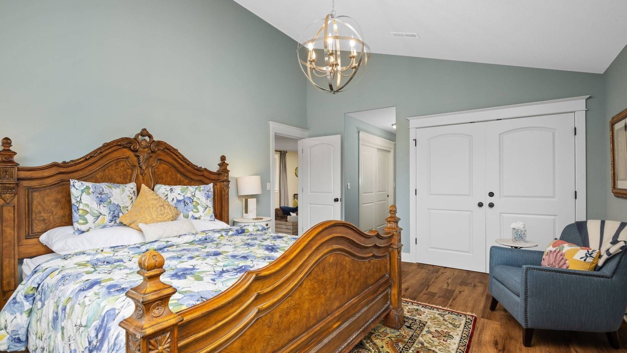 Photo of Bedroom in Newberg
