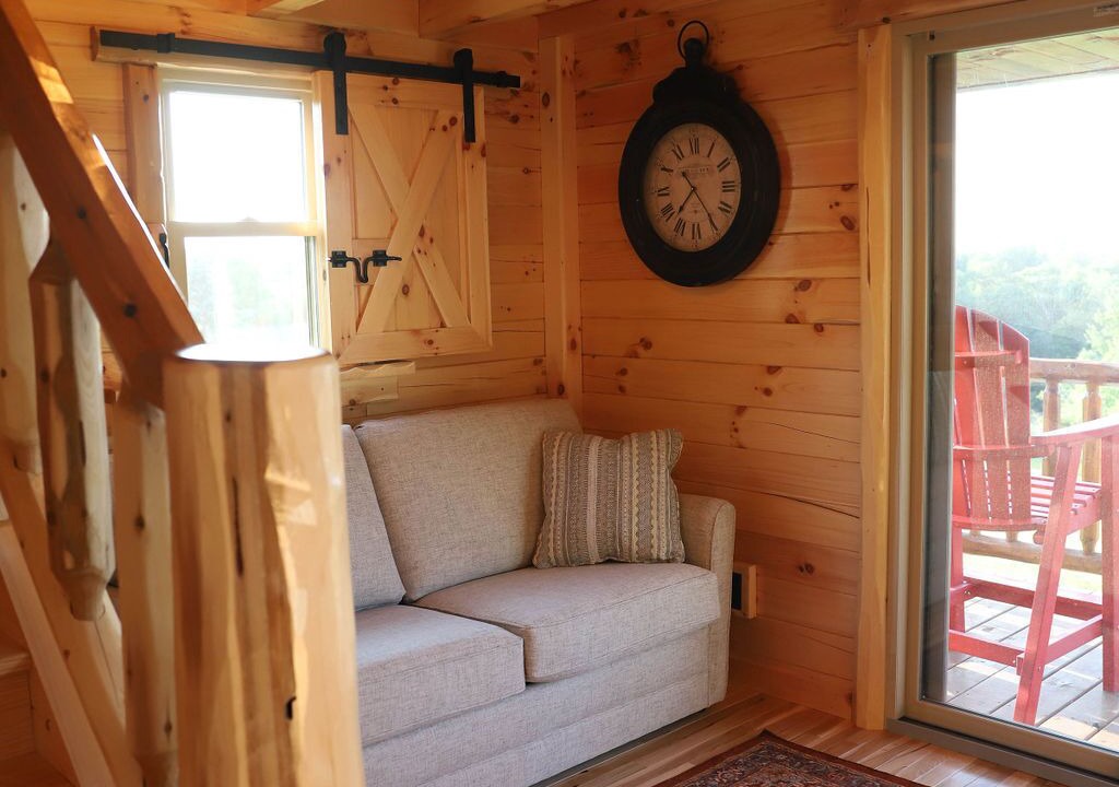 Photo of Livingroom in Millersburg