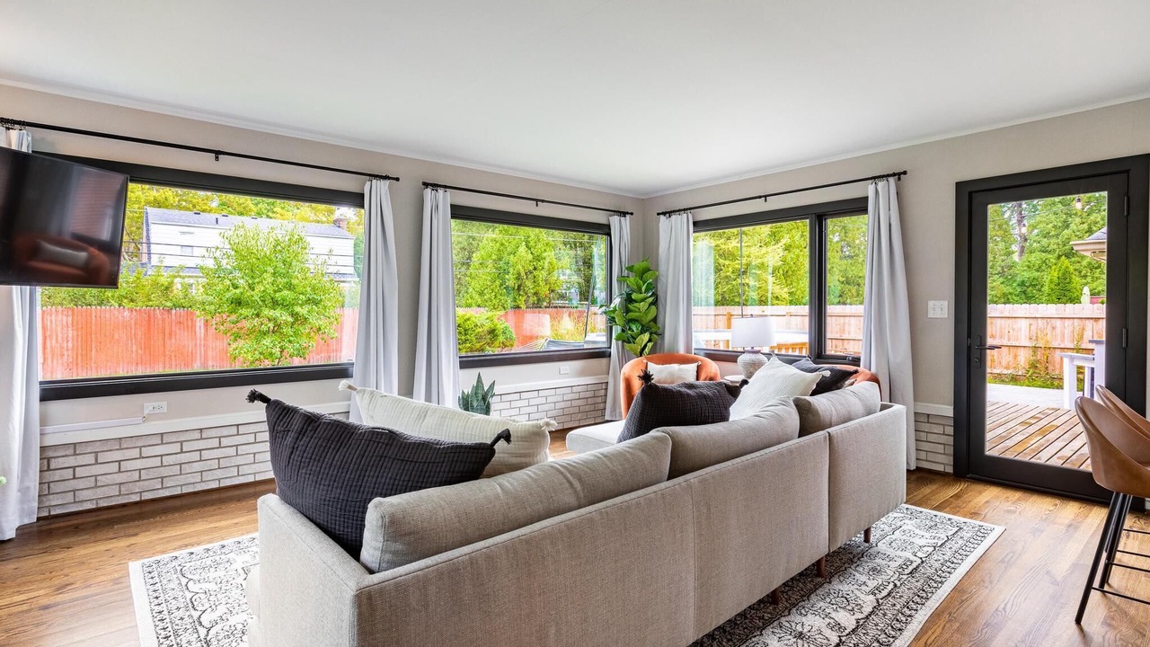 Photo of Livingroom in Bloomfield