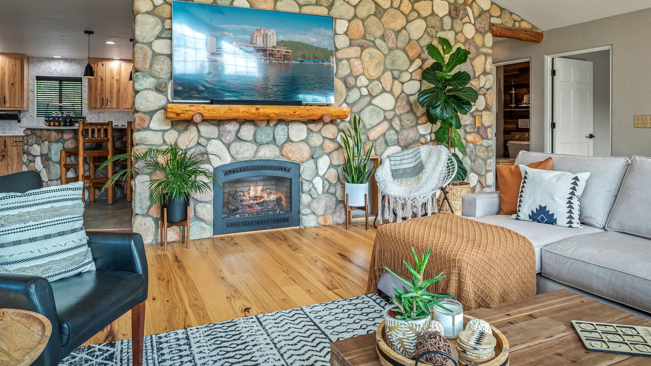 Photo of Livingroom in Post Falls