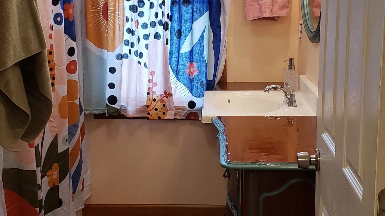Photo of Bathroom in Mantua