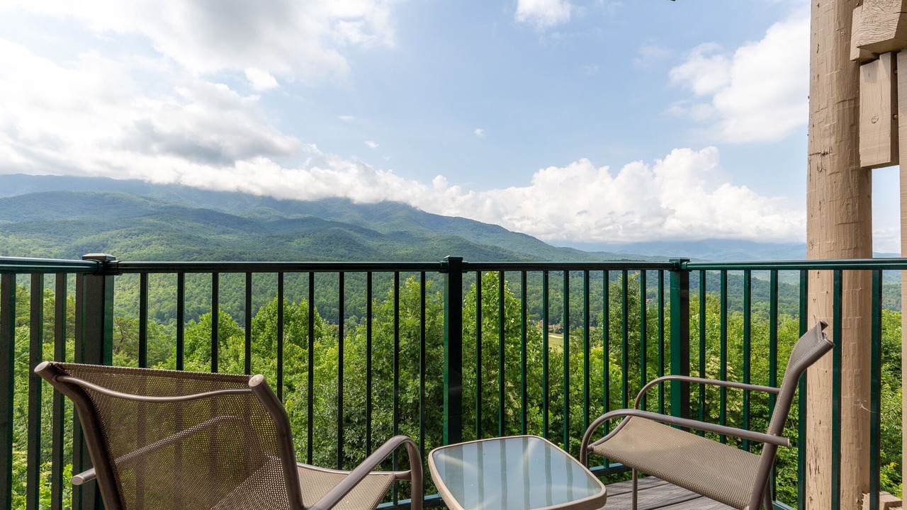 Photo of Patio Balcony in Gatlinburg - Pigeon Forge