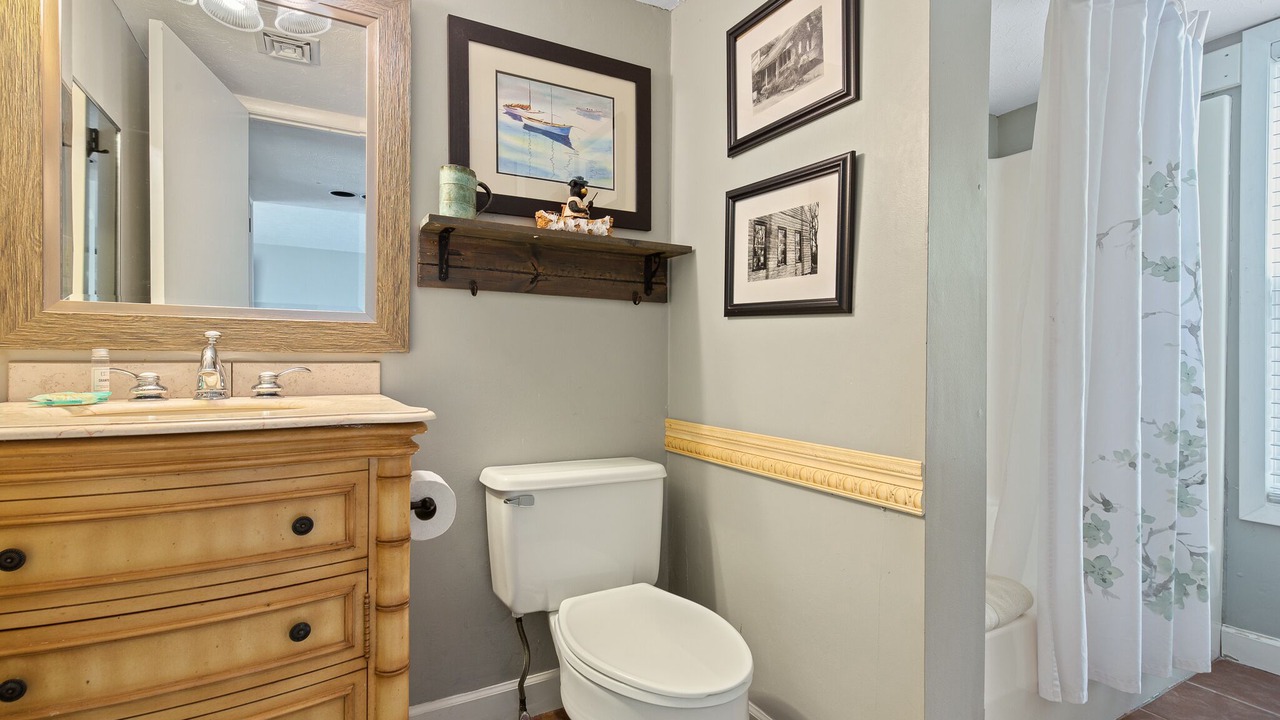 Photo of Bathroom in Gatlinburg - Pigeon Forge