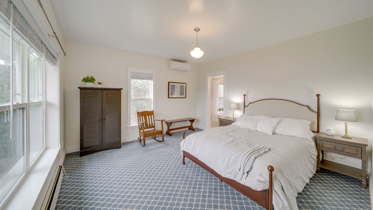 Photo of Bathroom in Loon Lake