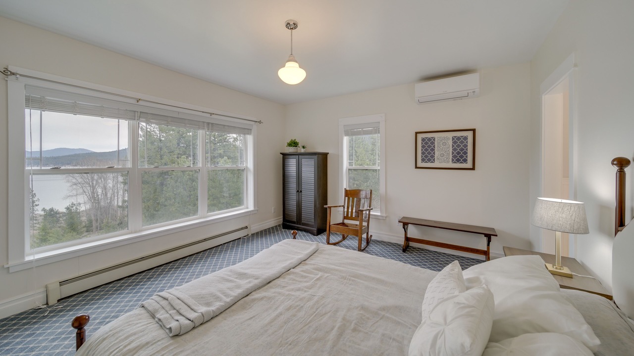 Photo of Bedroom in Loon Lake