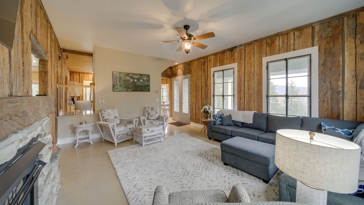 Photo of Bedroom in Loon Lake