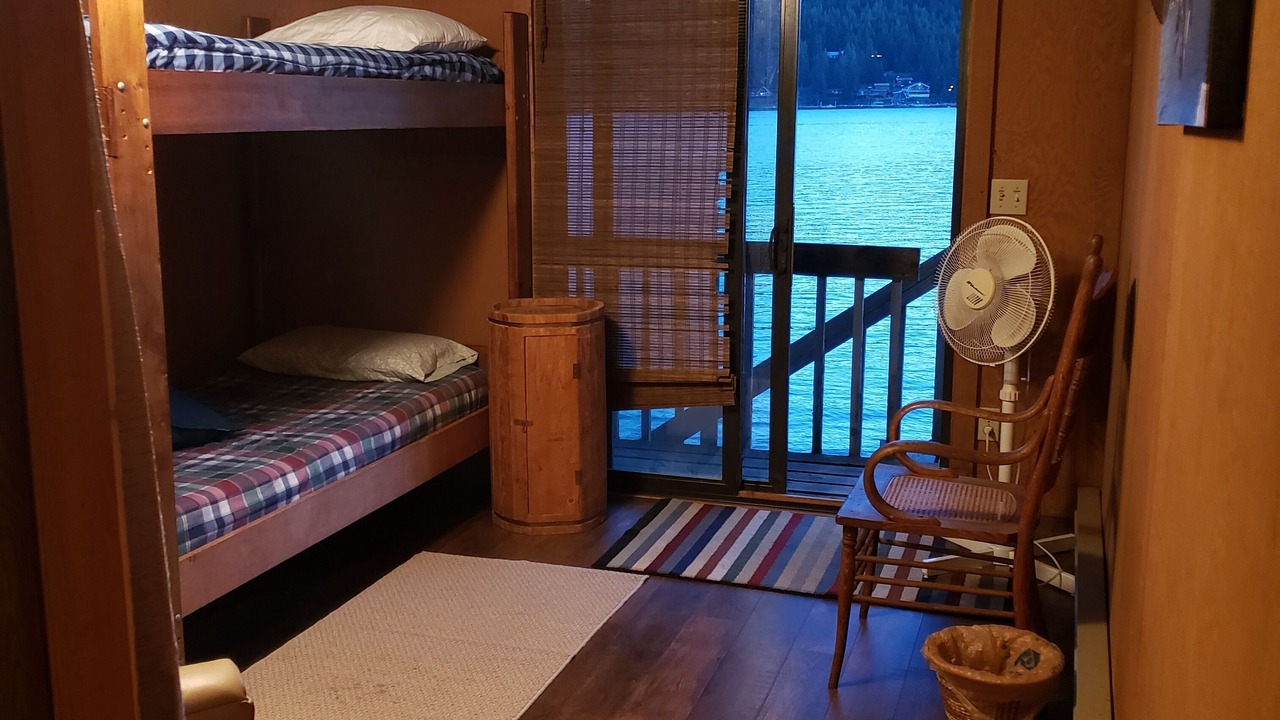 Photo of Bedroom in Rockford Bay