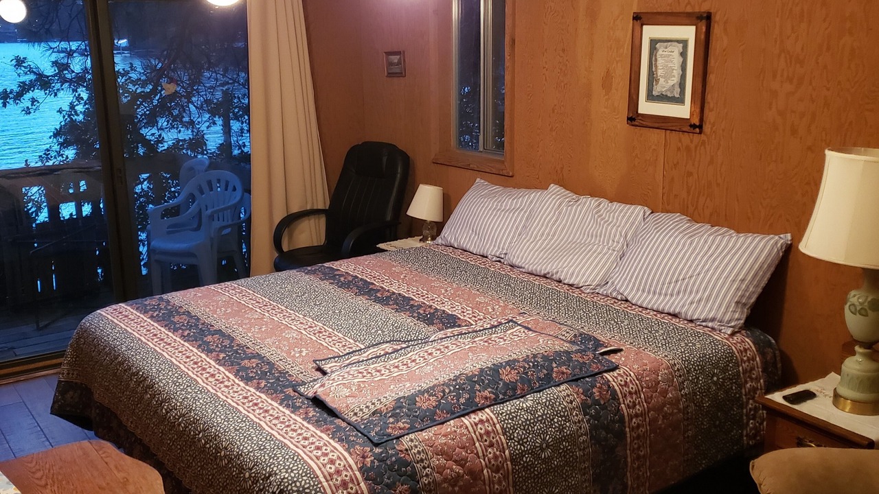 Photo of Bedroom in Rockford Bay