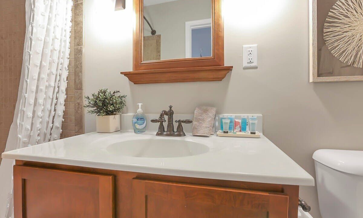 Photo of Bathroom in West Columbus