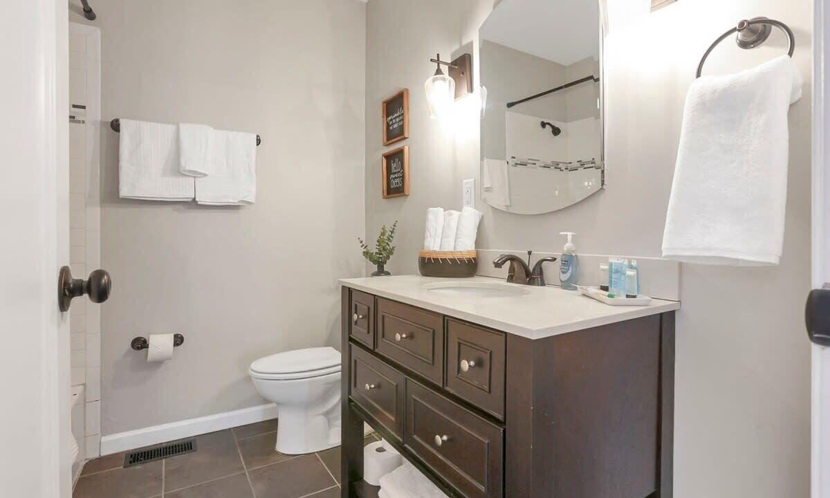Photo of Bathroom in West Columbus