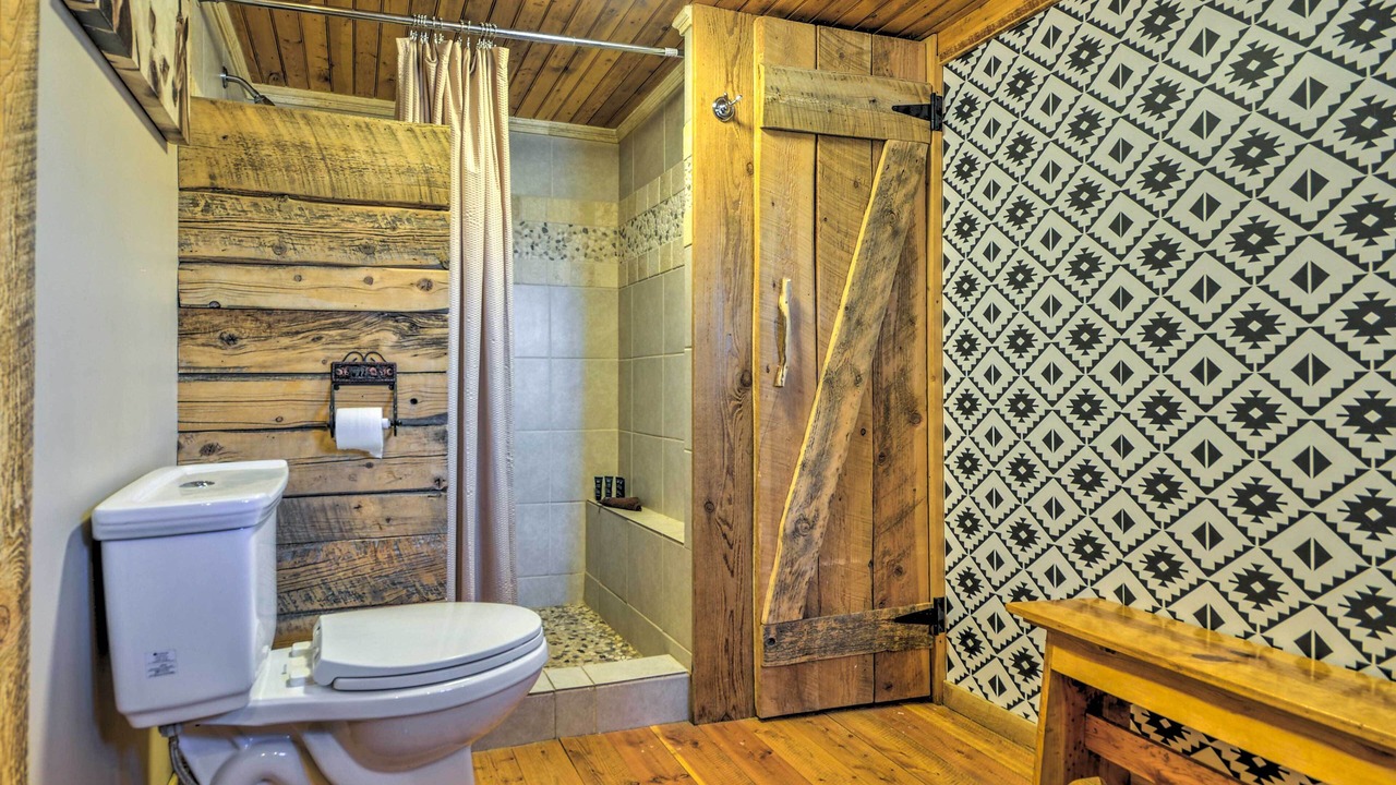 Photo of Bathroom in Clark