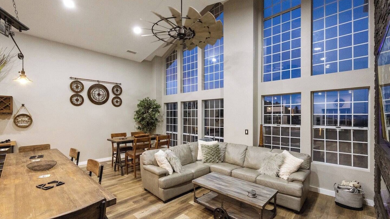 Photo of Bedroom in Lynx Mountain View Estates