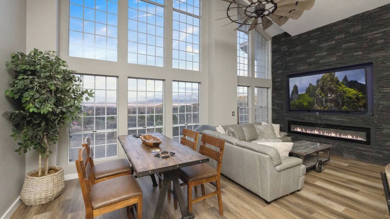 Photo of Bedroom in Lynx Mountain View Estates