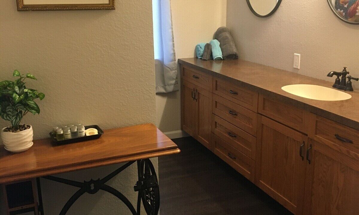 Photo of Bathroom in Steamboat Rock