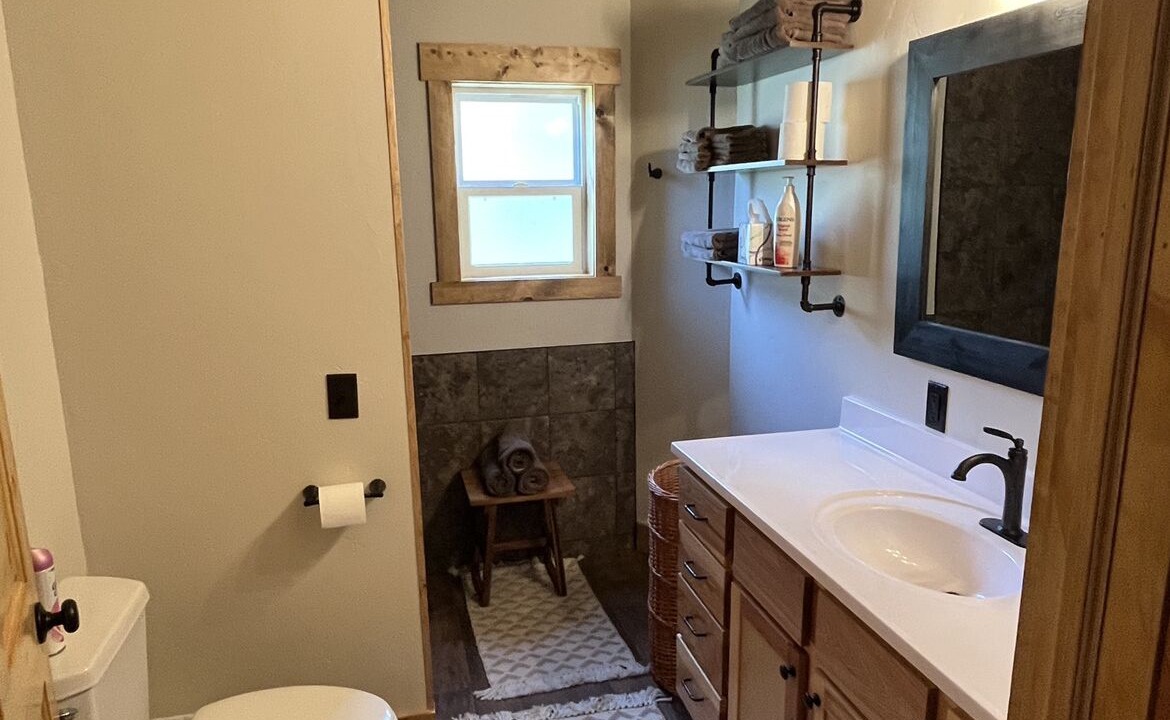Photo of Bathroom in Woods Landing-Jelm
