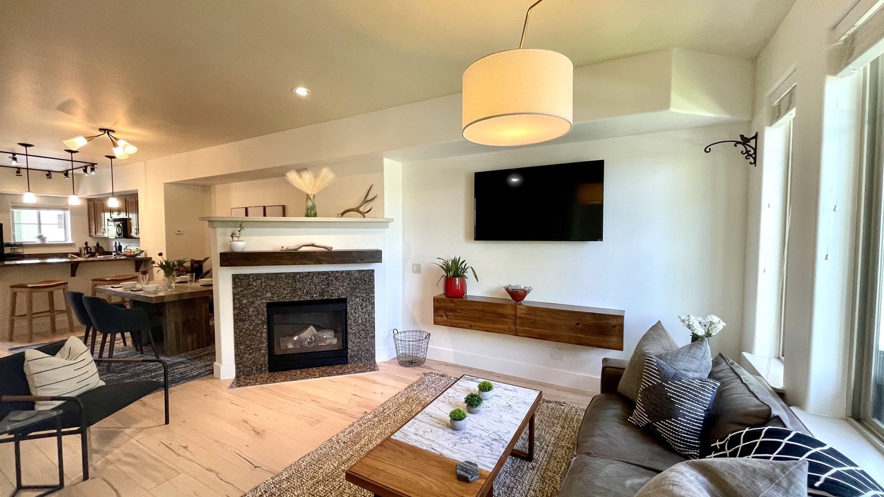 Photo of Livingroom in Hailey